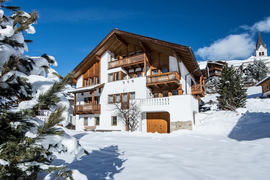 Apartments Tino Ла Вале Екстериор снимка