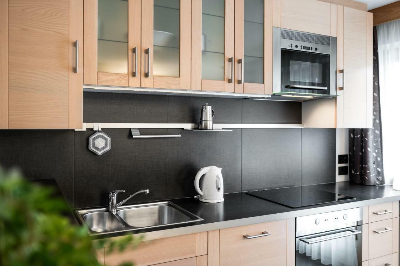 Apartments Tino Ла Вале Екстериор снимка