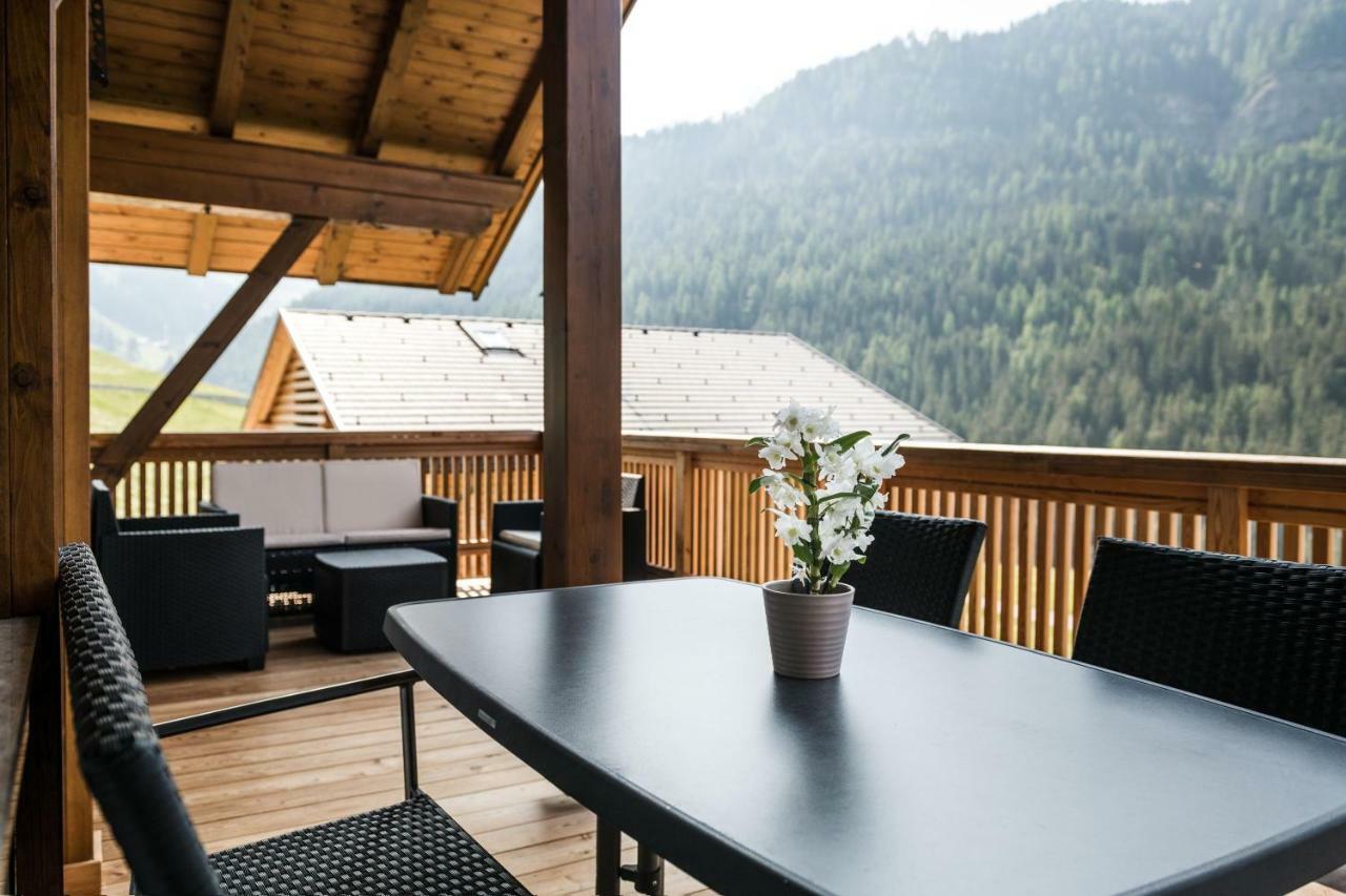 Apartments Tino Ла Вале Екстериор снимка