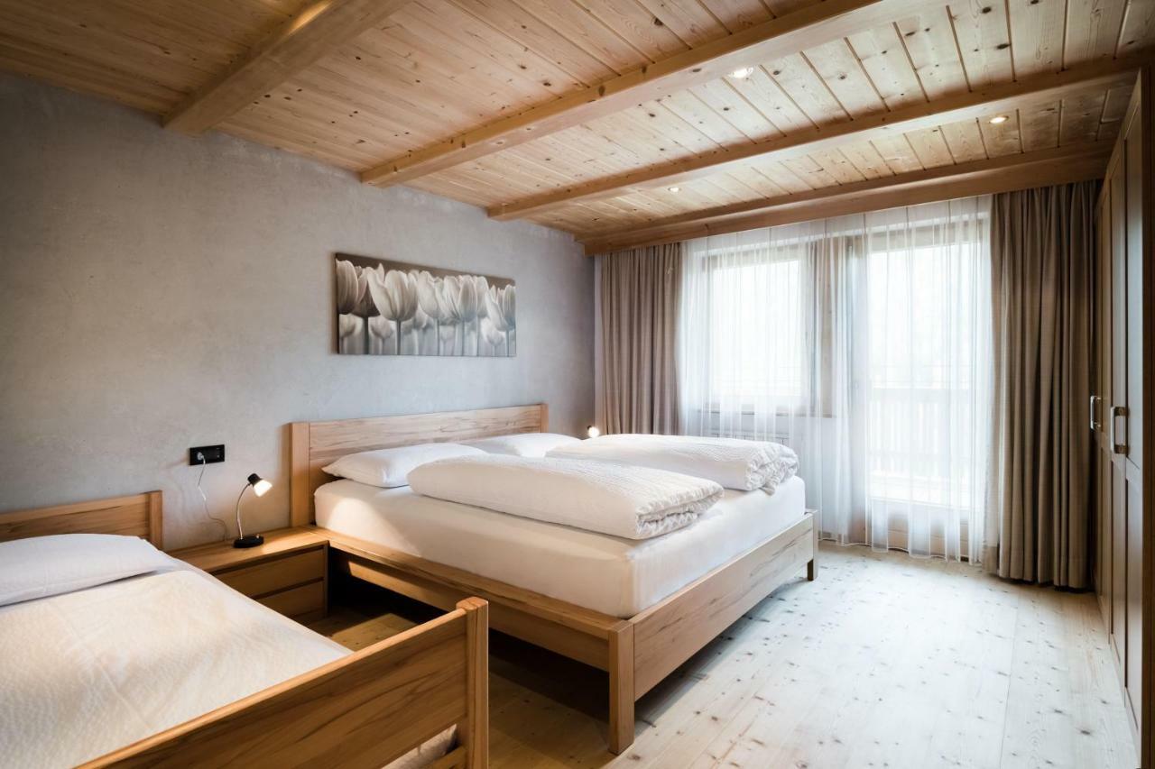 Apartments Tino Ла Вале Екстериор снимка